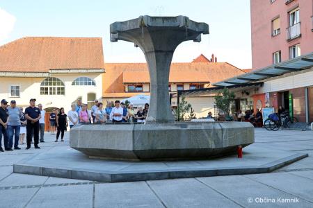Spominska slovesnost na Trgu Talcev (16)